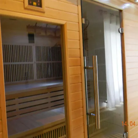 Bed & Breakfast La Ferme Pateli 3*
