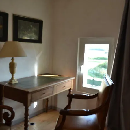 Oda ve Kahvaltı La Ferme Pateli 3*