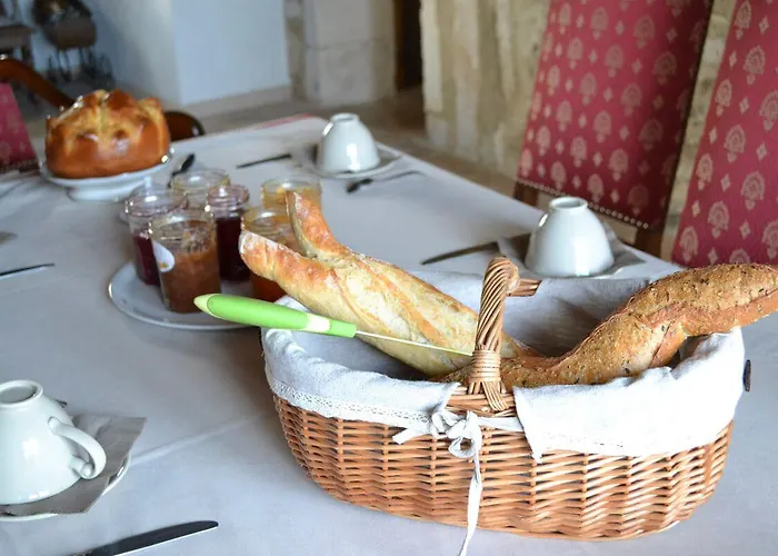 Alojamento de Acomodação e Pequeno-almoço La Ferme Pateli 3*