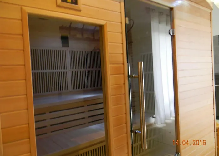 Alojamento de Acomodação e Pequeno-almoço La Ferme Pateli 3*