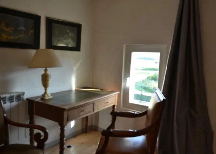 Alojamento de Acomodação e Pequeno-almoço La Ferme Pateli 3*